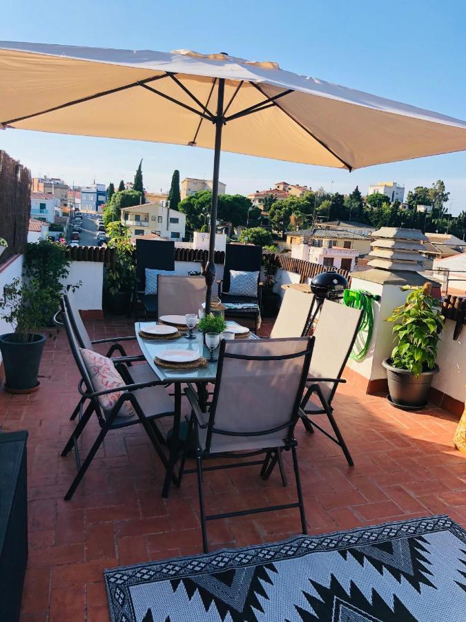 Apartamento Con Terraza Y Piscina En Malgrat De Mar Ngoại thất bức ảnh