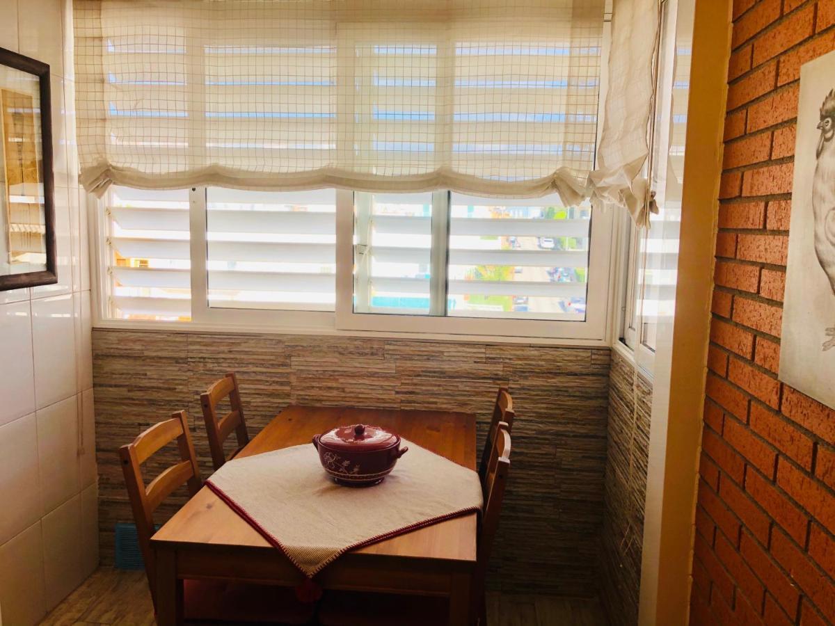 Apartamento Con Terraza Y Piscina En Malgrat De Mar Ngoại thất bức ảnh