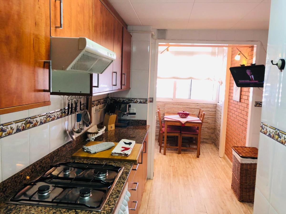 Apartamento Con Terraza Y Piscina En Malgrat De Mar Ngoại thất bức ảnh